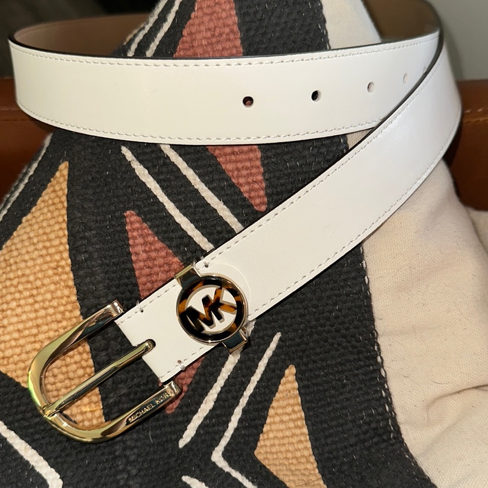 Michael Kors leather belt